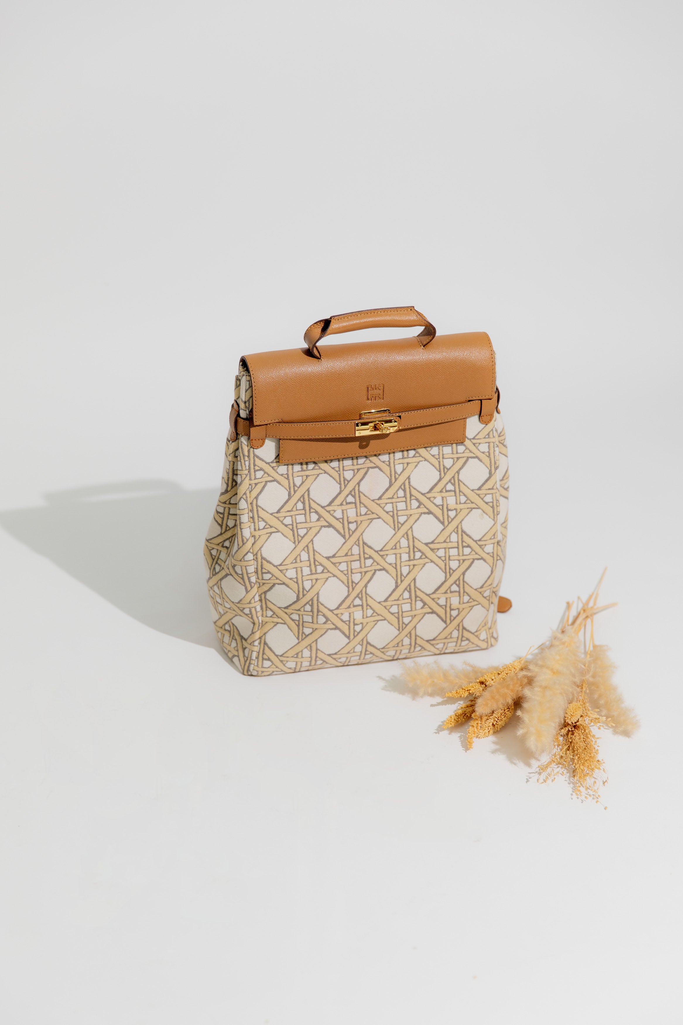Solihiya Alphorhas Backpack