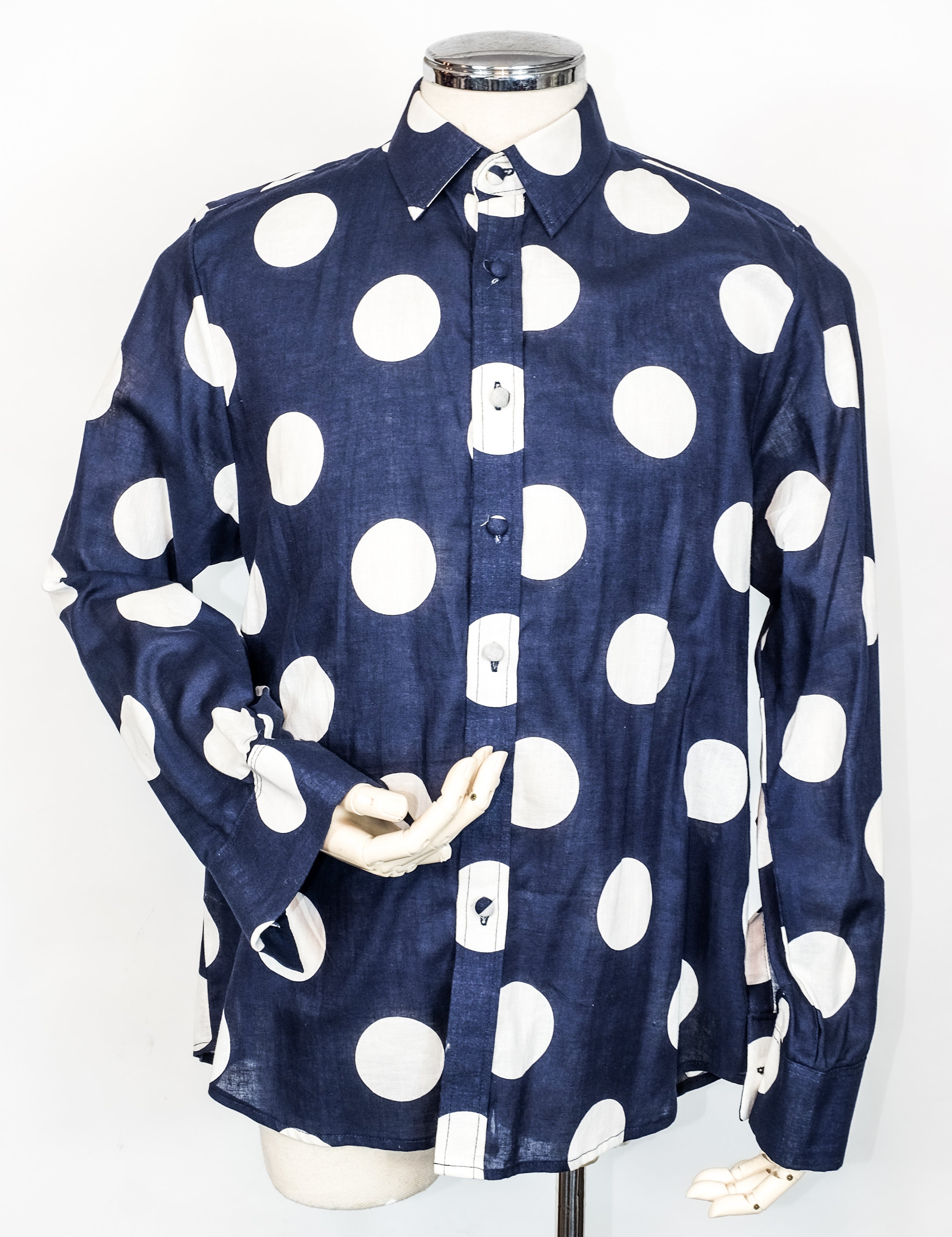 NavyBluePolkaDotsw_Pockets_1_df2ae71d-5192-4d84-9a28-0acac7b52064.jpg