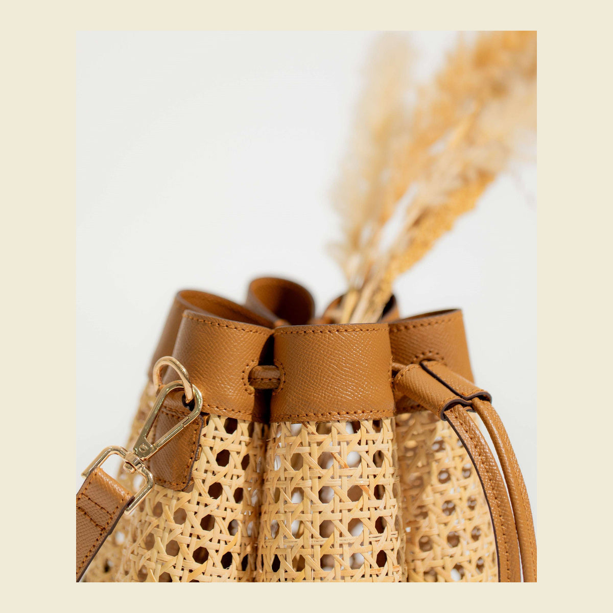 Solihiya Flower Bucket Bag